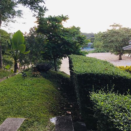 Koh Sirey Beachfront Pool Villa Phuket Eksteriør billede